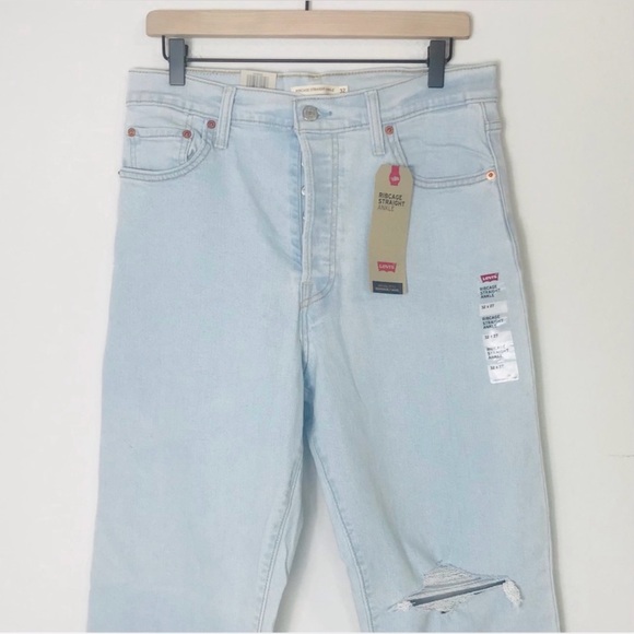 New! Levi’s Ribcage Straight Ankle Light Wash Distressed Button Fly Jeans - Picture 2 of 11
